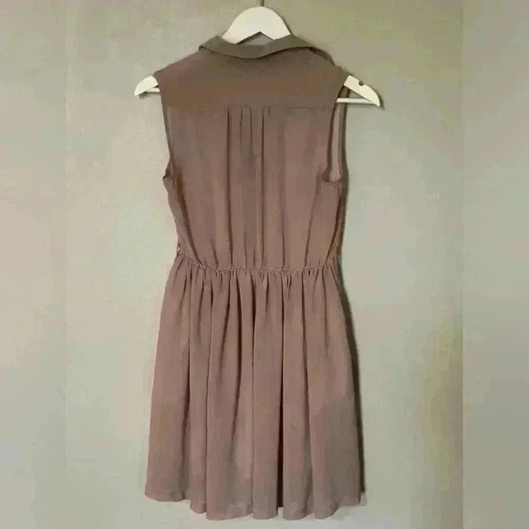 Tan sleeves mini dress - Picture 3 of 8